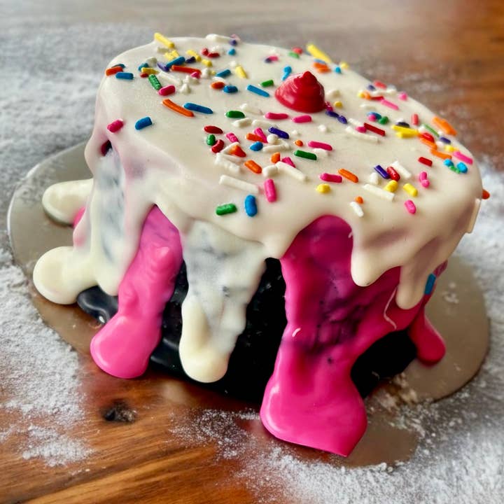 YumYum4DOGS - Wholesale Pet Treats - Dog - Neapolitan “ICE CREAM” Dog Cake Treat2