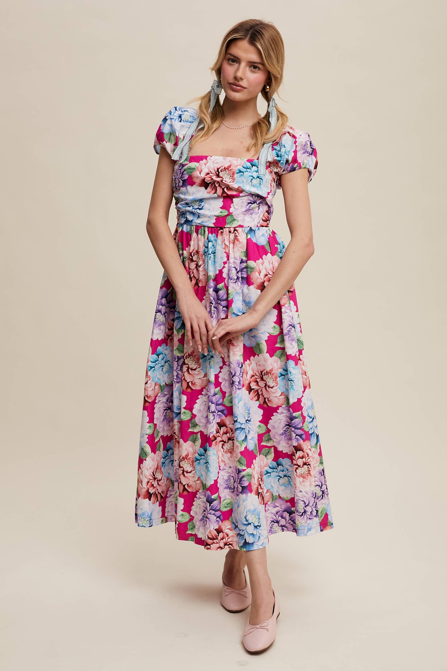 Listicle - Vendita all'ingrosso Vestito - Donna - Abito romantico a fiori con maniche a sbuffo2