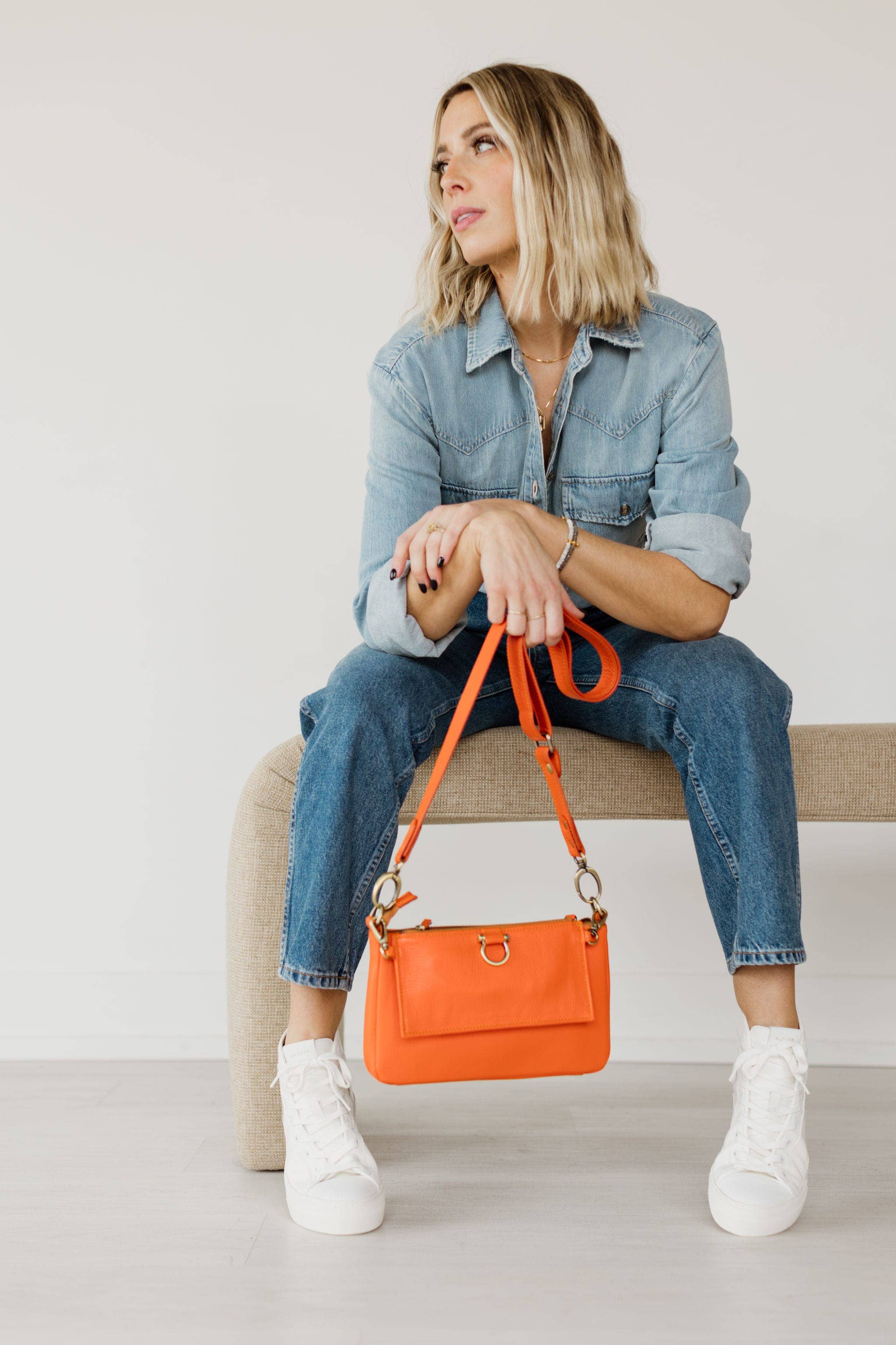 Sapahn - Wholesale Crossbody Bag - Women's - AE Crossbody Wristlet Wallet153