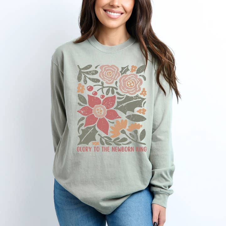 Scripted Pearl - Wholesale Screen Printed T-Shirt - Women's - Glory To The Newborn King Floral Long Sleeve Christmas Tee