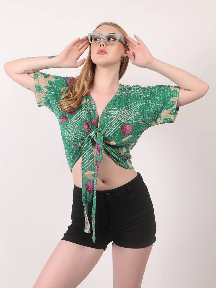 Femmes Haut Noué Réversible Kantha Imprimé Vintage Lot Mixte pour la vente par Wevez