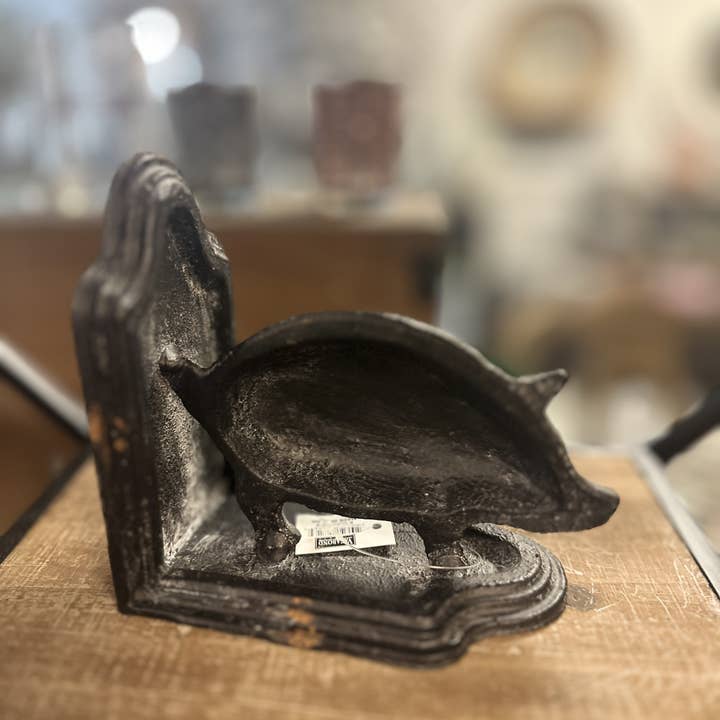 Vagabond Vintage - Wholesale Bookend - Cast Iron Pig Bookend in Black Rustic Finish-Set 2