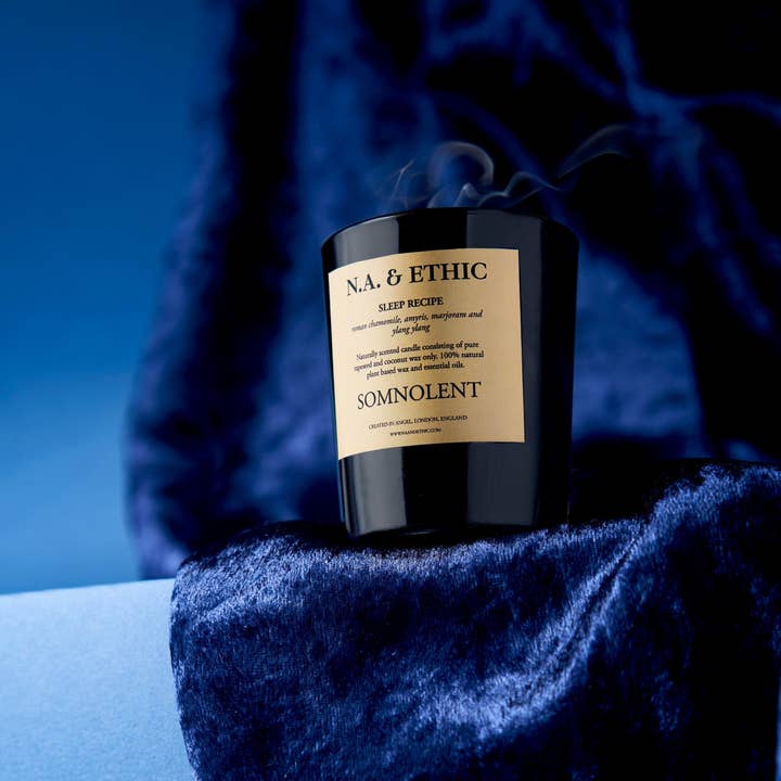 SOMNOLENT : Bougie parfumée naturelle (Mini) pour la vente par N.A. & ETHIC