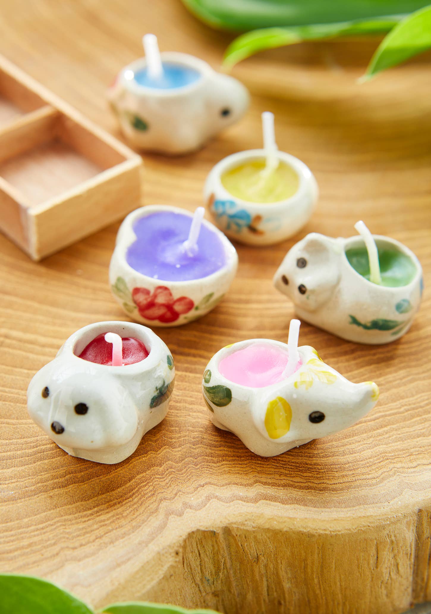 Namaste – wholesale Jar/filled candle – Tray of 5 Assorted Hand Painted Ceramic Candles2