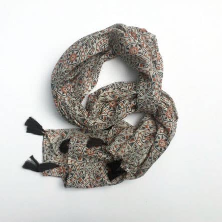 Tørklæde i blokprint økologisk bomuld ravmosaik for engroshandel hos Mehera Shaw