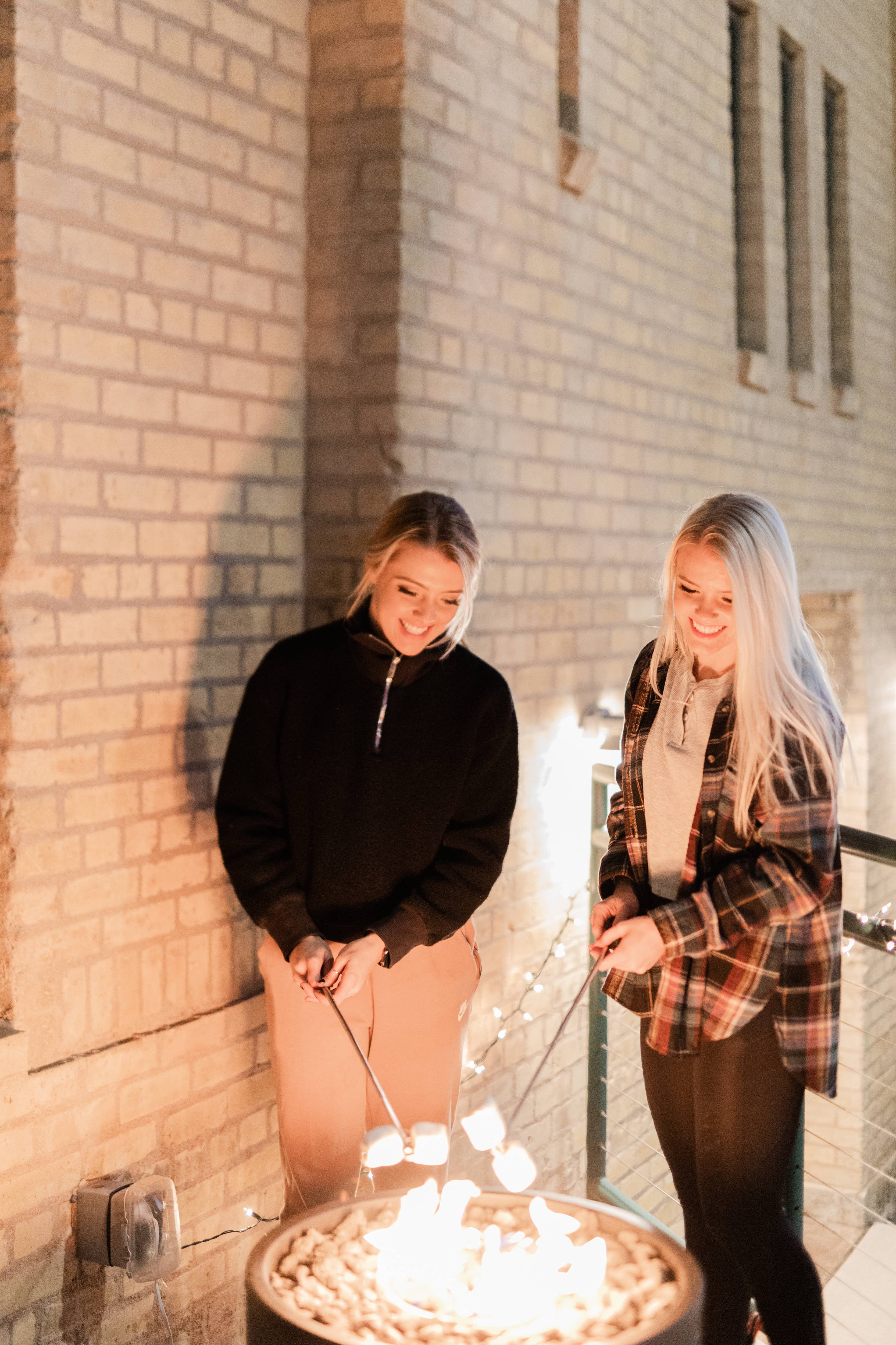 Firebuggz - Wholesale Outdoor Grill Tools - Flipp Stikk Campfire Roaster5