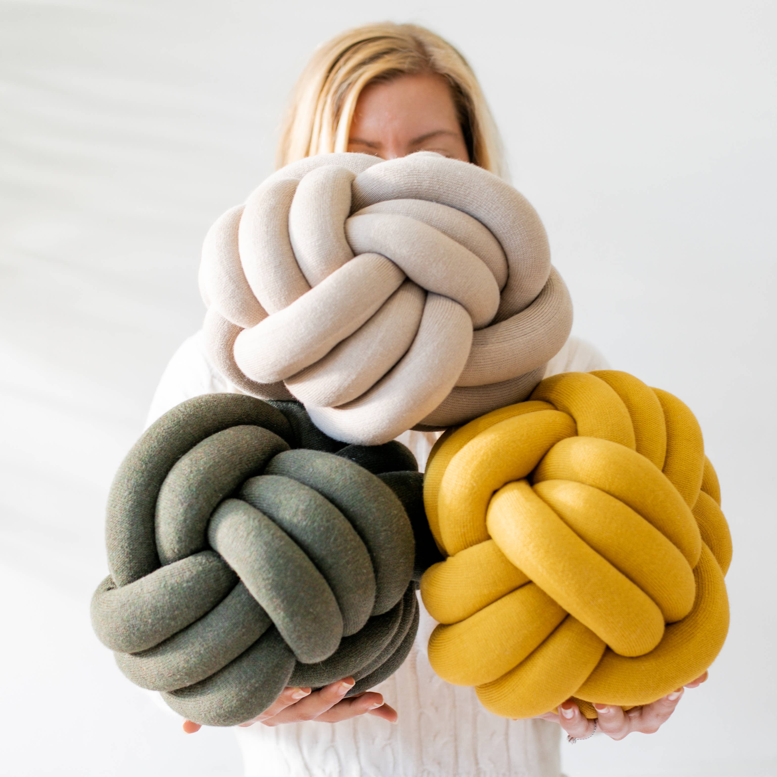 Pink Lemonade - Wholesale Pillow/Cushion - Kids & Baby - Knot - Shell - 100% cotton0