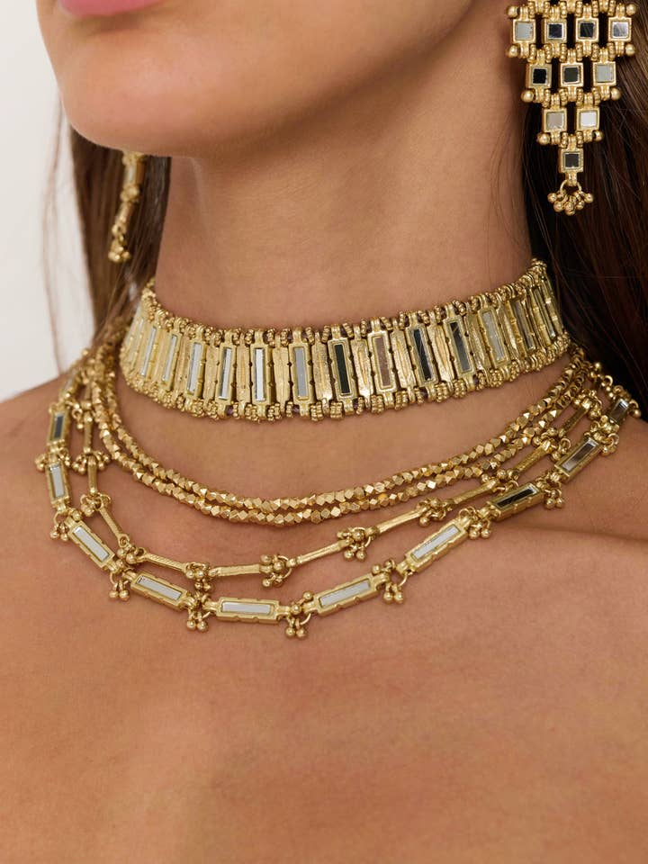 Collier Inayat pour la vente par House of Tuhina, US