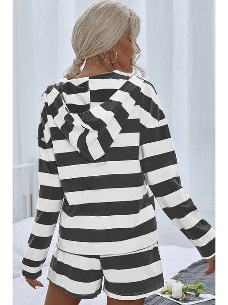 Supreme Fashion - Wholesale Lounge Set - Women's - Two Pieces Striped Pajama Oversized Long Sleeves Set1