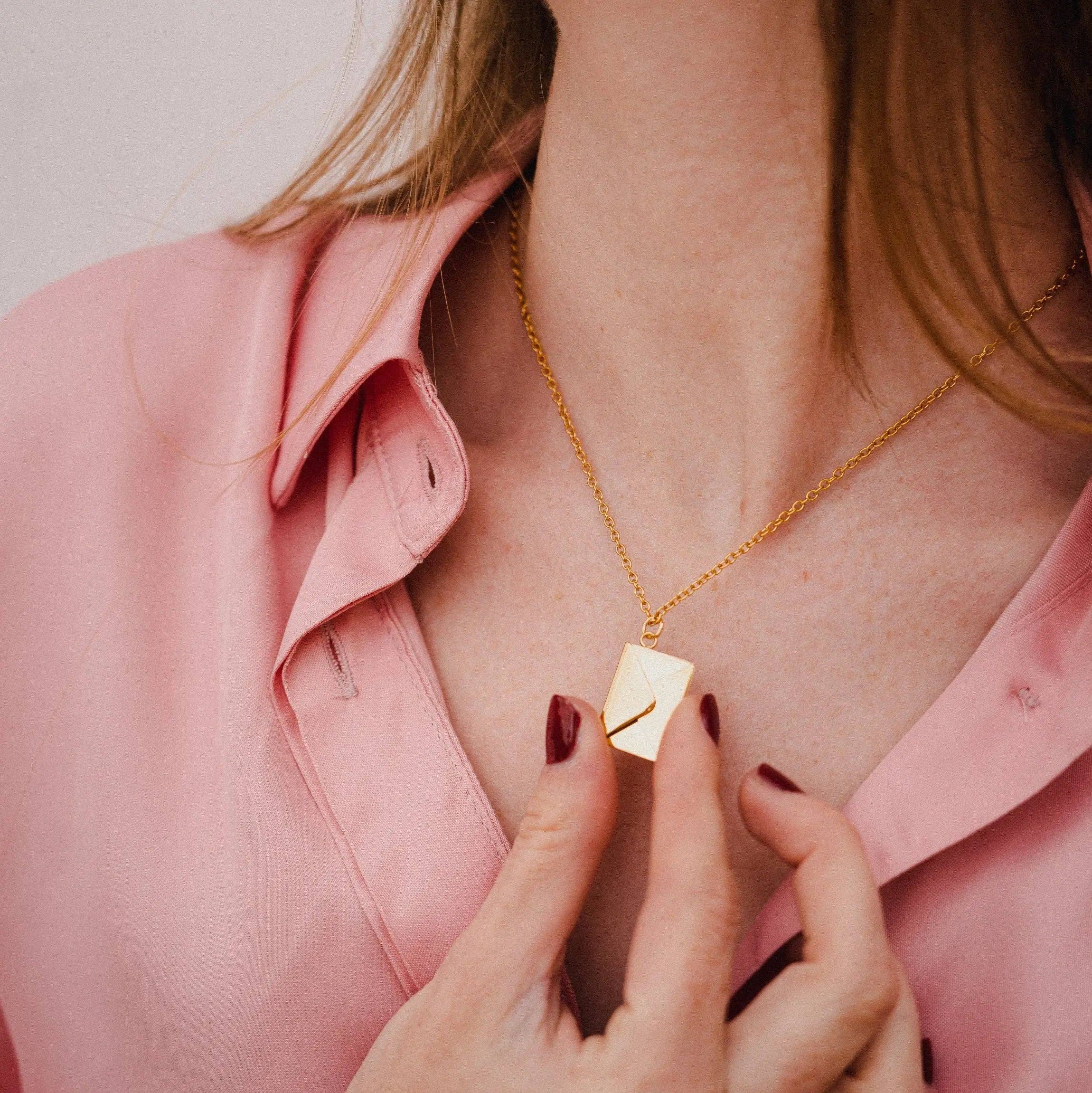 PHOEBE´S – Engroshandel Halskæde med vedhæng – Personlig Halskæde, Indgraveret Vedhæng, Personlig Gave5