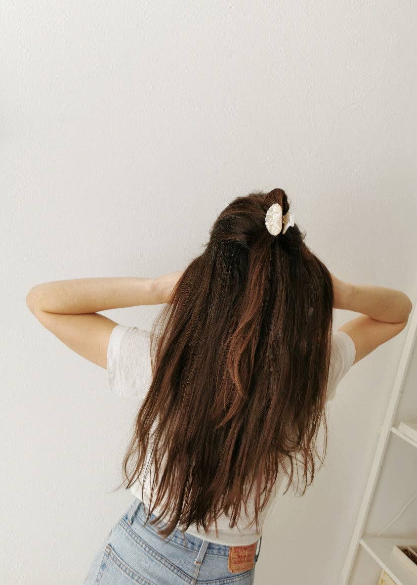 Maisonette - Vendita all'ingrosso Fermaglio per capelli - Donna - Molletta per capelli a conchiglia senza plastica | Stile sirena | Bianca / Oro3