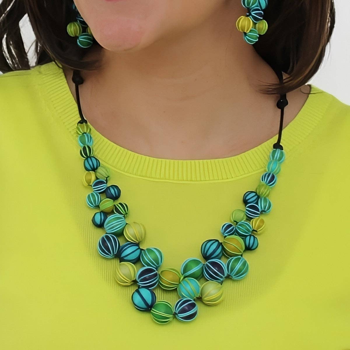 Sylca Designs - Venta al por mayor Gargantilla ancha - Collar Pamela Berries verde1