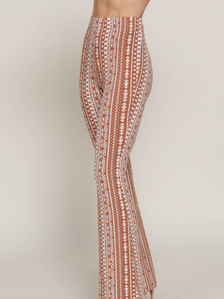 Taille Elastische Slanke Uitlopende Bedrukte Broek voor wholesale door Active Basic | Active USA