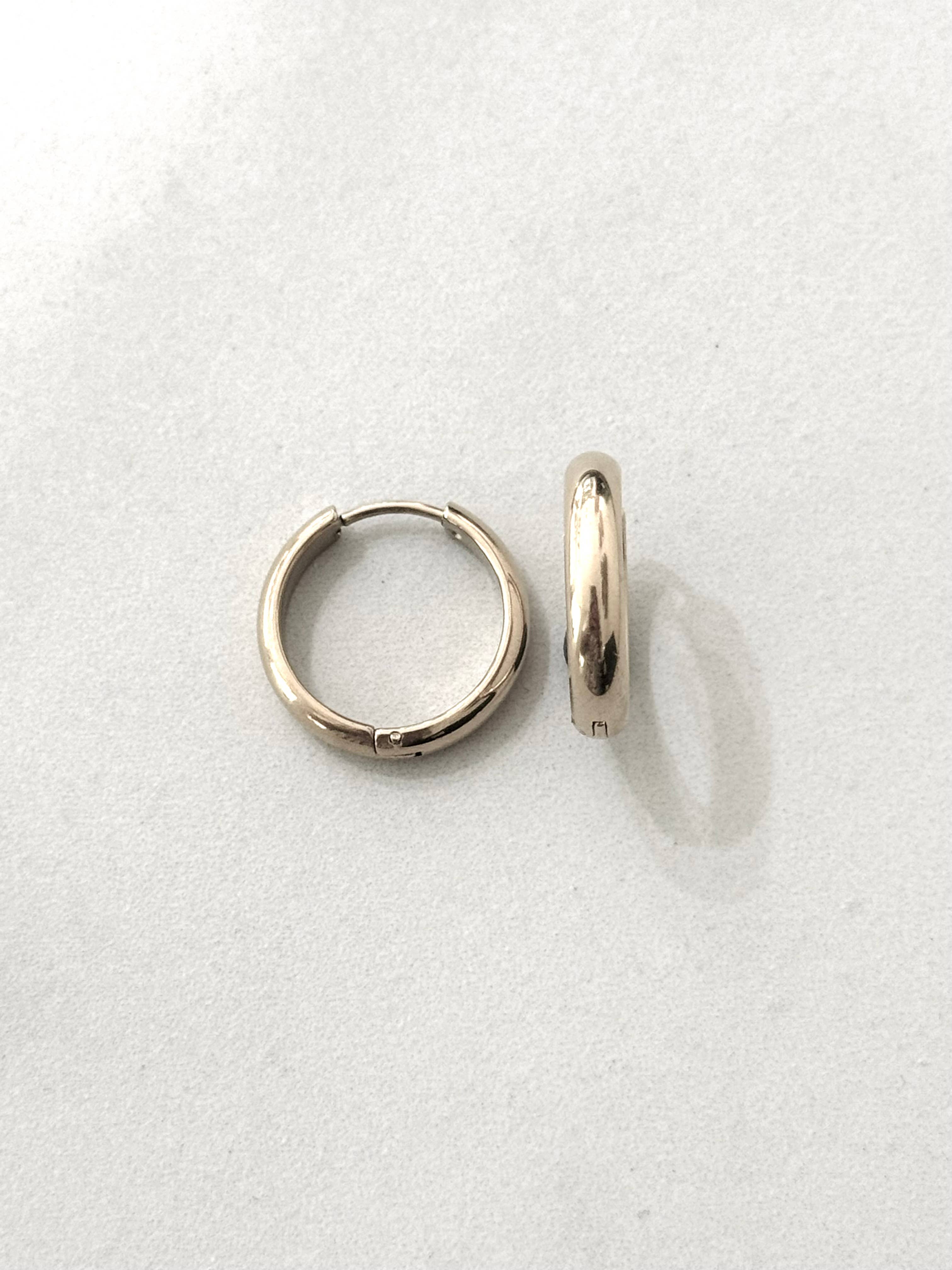 Cassette Barcelona - Wholesale Hoop Earrings - Bela Hoop Earrings6