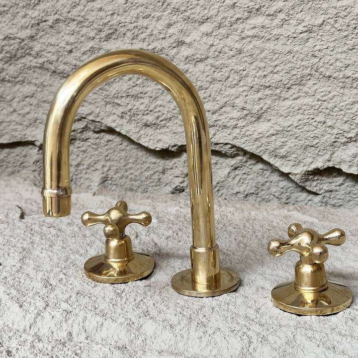 SaharaKesh - Wholesale Bathroom Sign - Unlacquered Brass Widespread Bathroom Faucet With Cross Hand