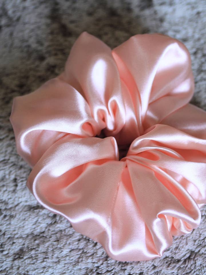 XXL Satin Scrunchie Salmon Pink - CELINE for wholesale by Esmée AccessoriesNco