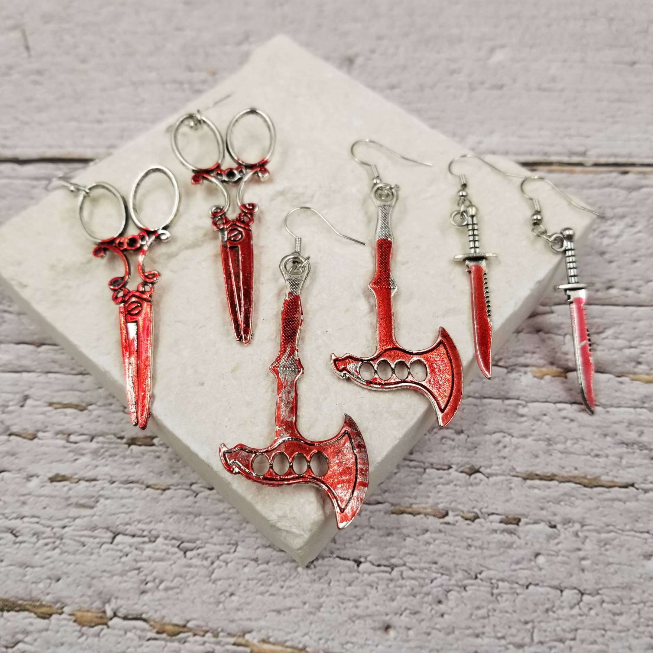 Treasure Wholesale - Wholesale Dangle Earrings - Bloody Horror Halloween Murder Weapon Earrings2