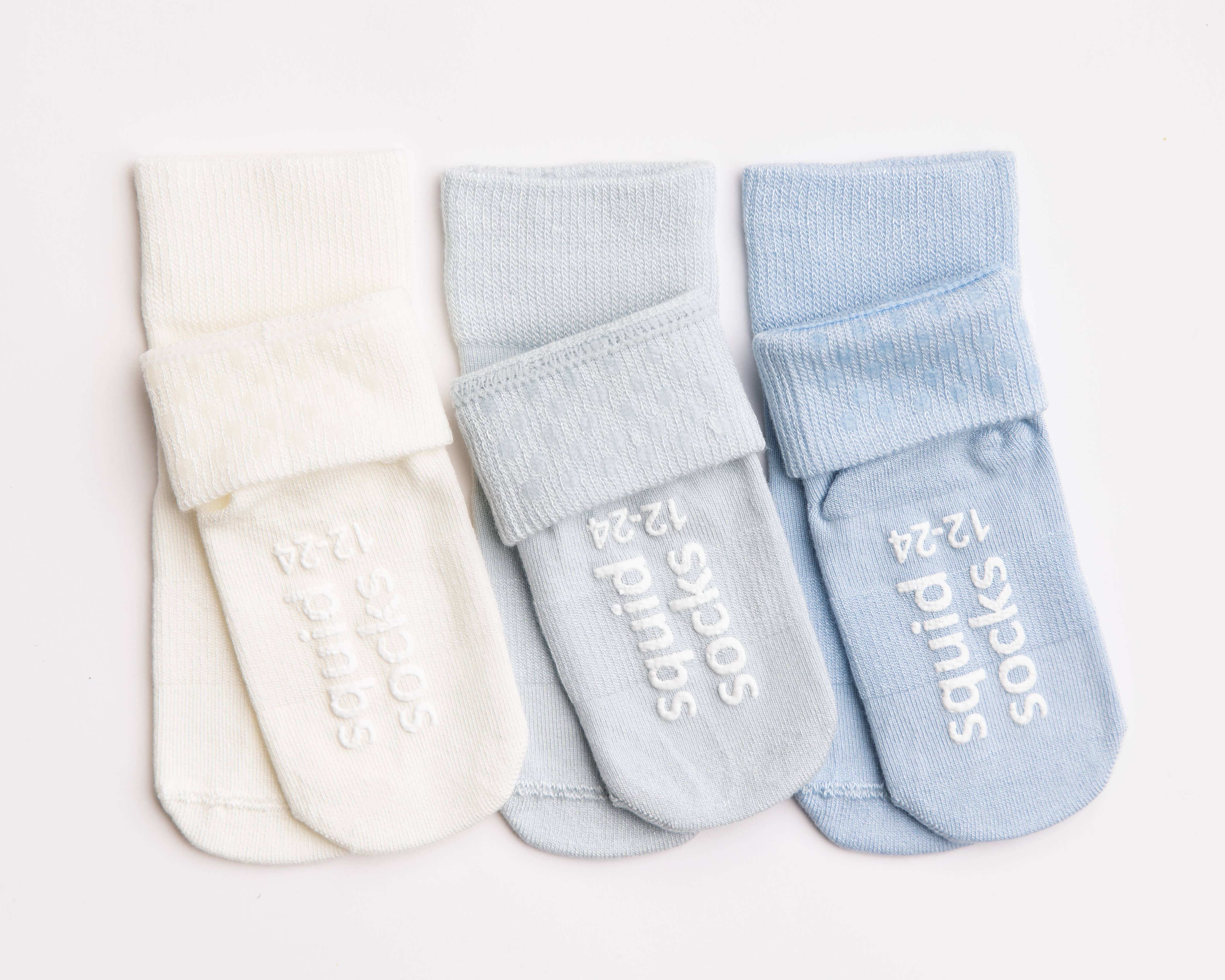 squid socks – Engroshandel Sokker - Baby – Casen - Skridsikre babysokker i elfenben, pudder og babyblå 2