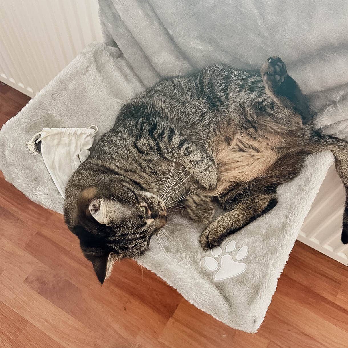 ne&no - Wholesale Pet Bed - Cat - ne&no® Cozy Radiator Bed for Cats - adjustable14