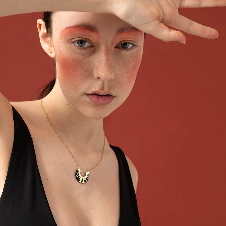 Kintsukuroi - kurze Halskette Leder KYOTO - kleines Modell für den Großhandel von Peau de Fleur