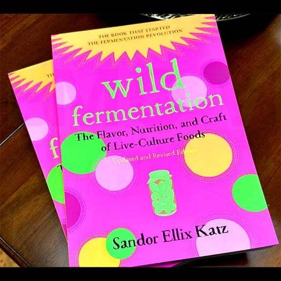 Fermentation sauvage : Aliments à cultures vivantes, par Sandor Katz 2e éd. et autres tendances Résultats pour choucroute en vente B2B. Retours gratuits et paiement à 60 jours sur Faire sur Faire.