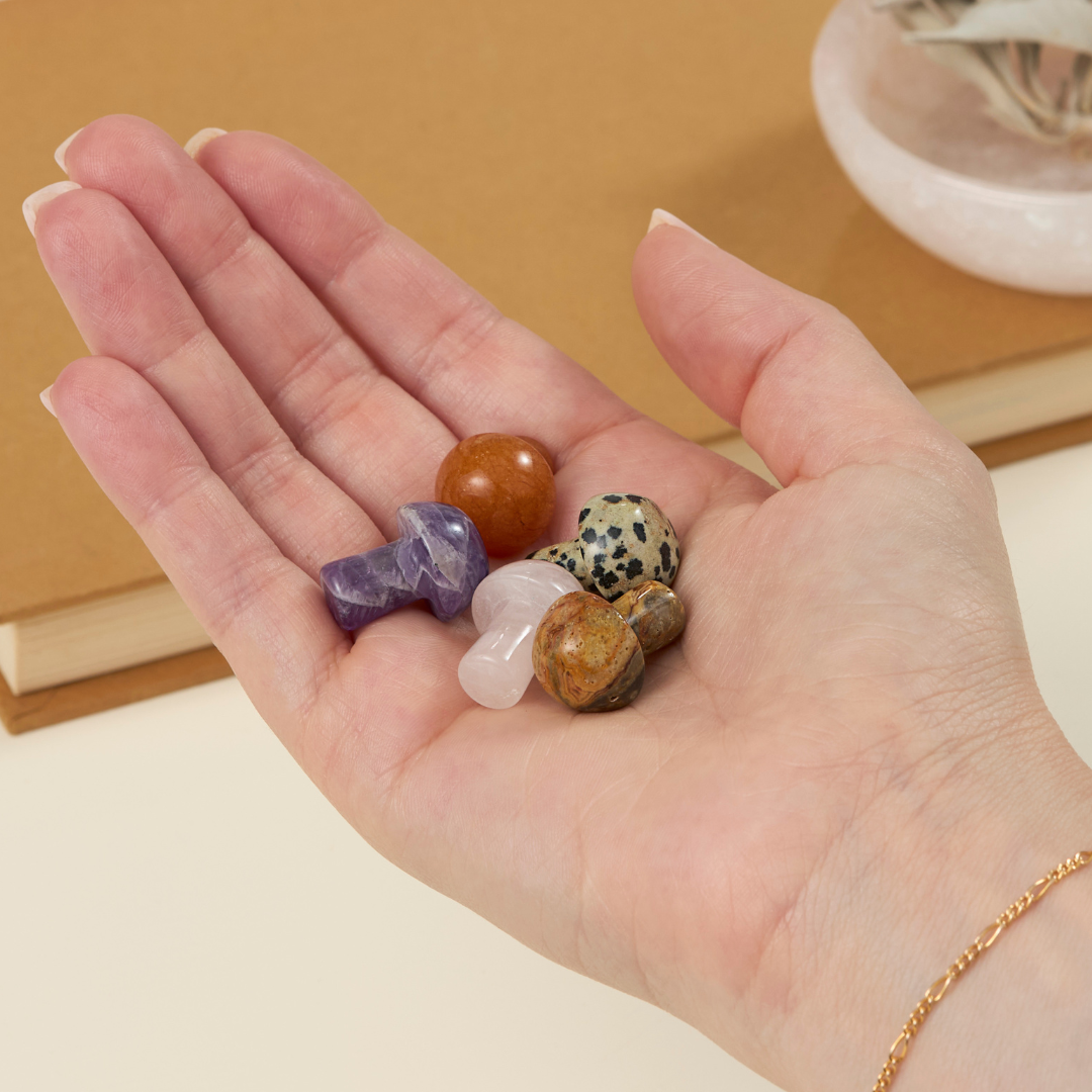 GeoCentral - Wholesale Spiritual Stone/Crystal - Assorted Carved Crystal Mini Mushrooms - 36 pcs 🍄2