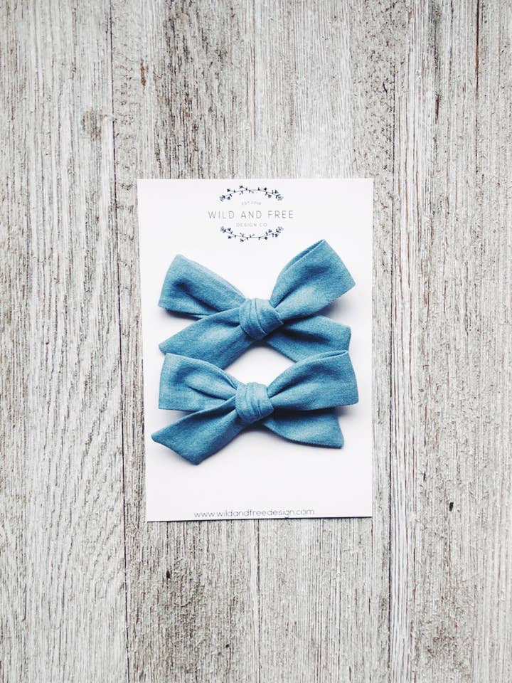 Ligero lavado denim escuela niña coleta lazo conjunto para venta al por mayor de Wild and Free Design Co.