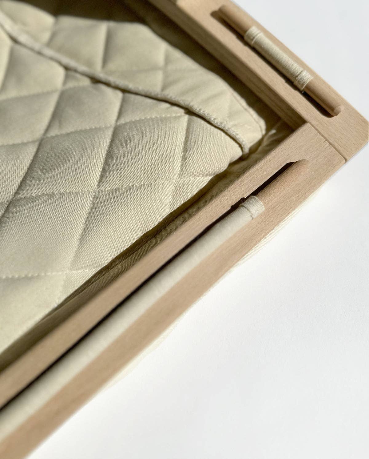 UNIQUE LOVE Design - Wholesale Lounger - Baby - Baby seesaw - Ivory white3