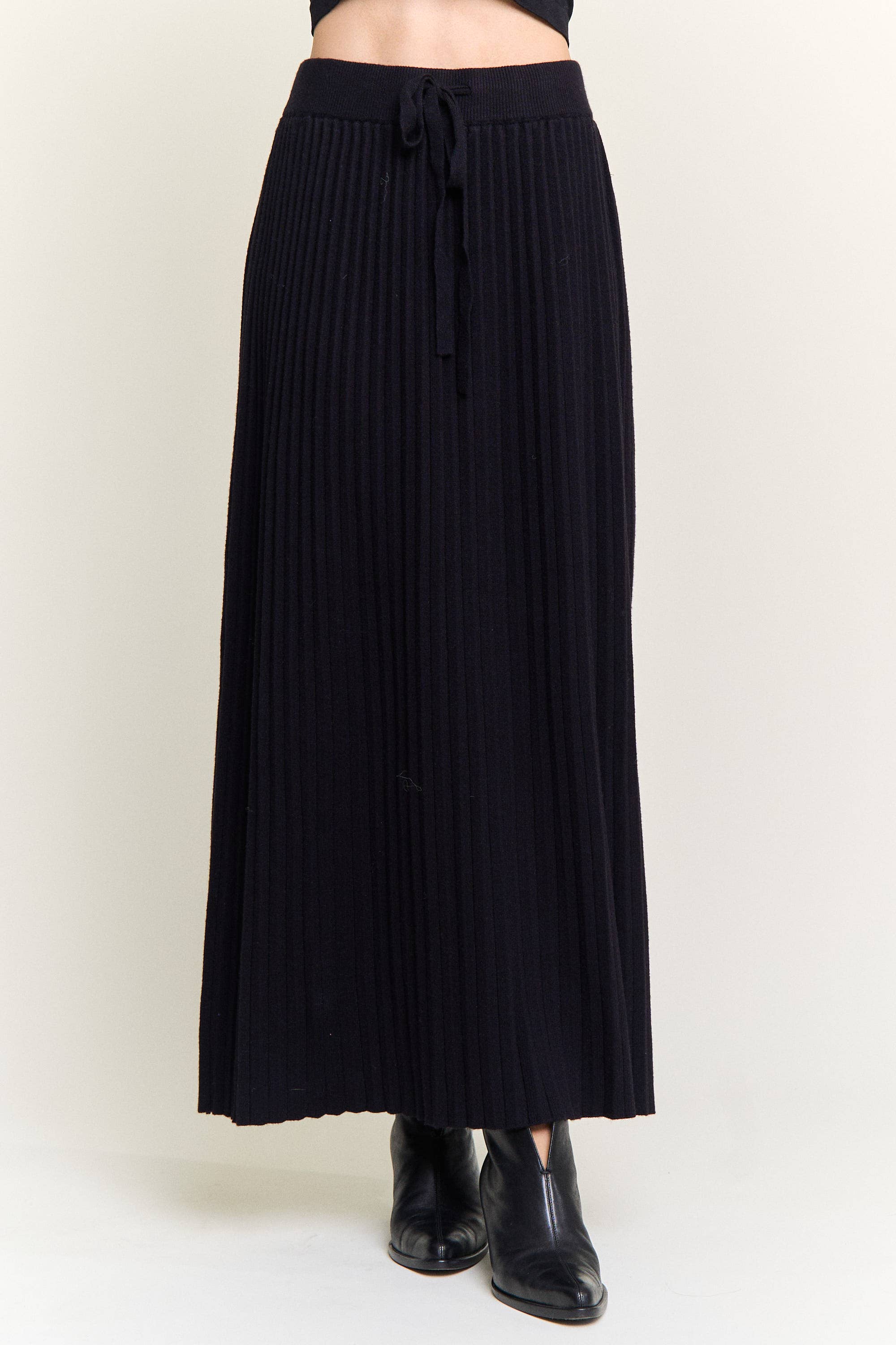 ADORA LA - Wholesale Skirt - Women's - CES4155 -RIBBED KNIT PLEATED MIDI SKIRT17