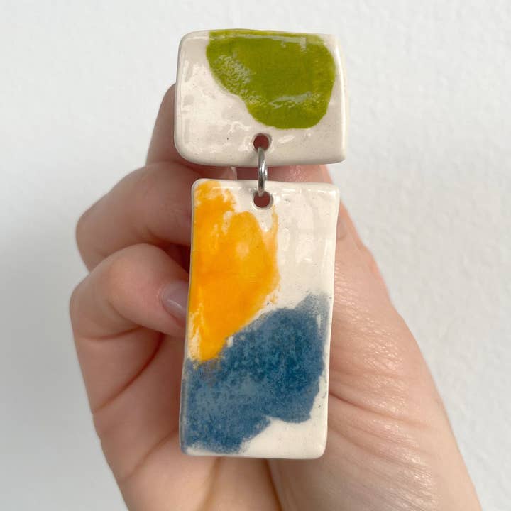 Leichte Ohrringe aus mehrfarbiger Keramik-NEU für den Großhandel von Blanca Olmos Studio