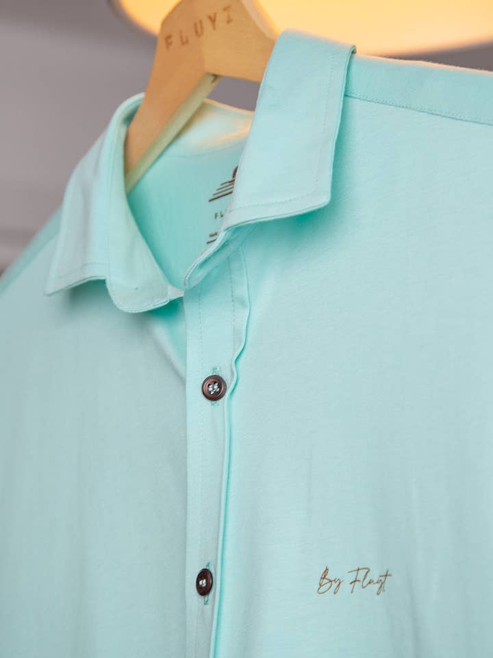 T-shirt vert d'eau pour la vente par FLUYT