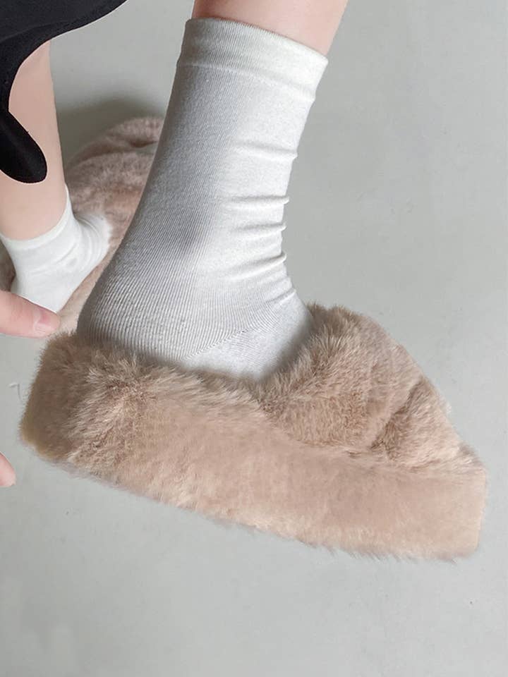 ACCITY - Wholesale Slippers - Women's - CROSS STRAP FLUFFY BEDROOM SLIPPERS_CWSHS02267