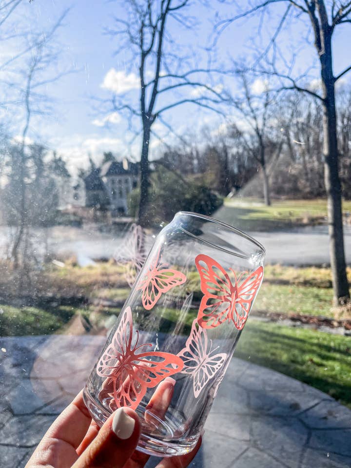 Verre Butterfly pour la vente par judi k designs