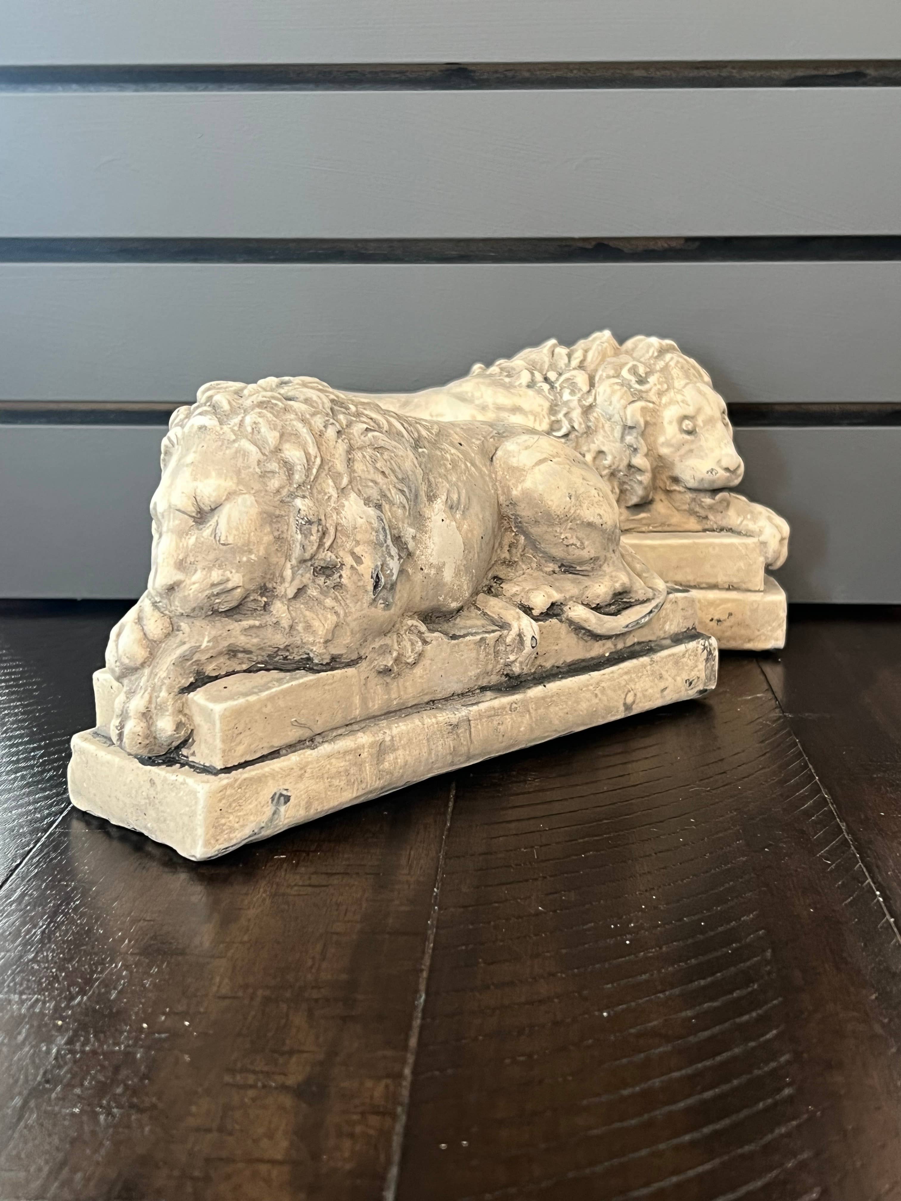 Masterpiece Studio - Wholesale Bookend - Resting Lion Bookends (BK2)2