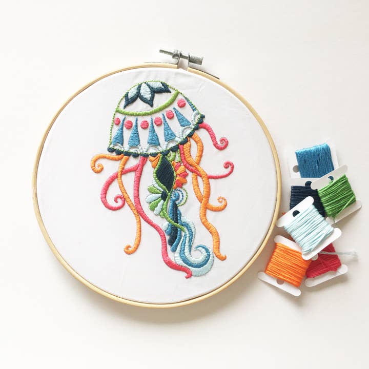 Cinnamon Stitching - Wholesale Embroidery/Cross Stitch Supplies - Jellyfish Embroidery Kit3