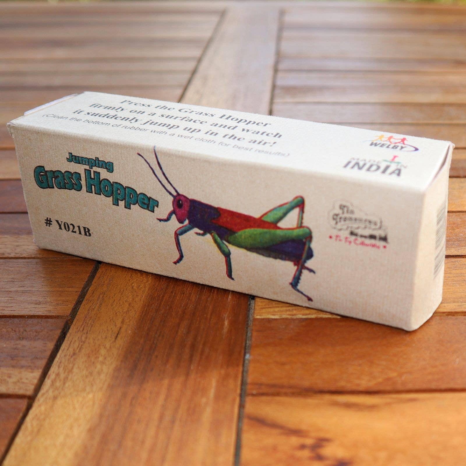 Tribal Trade GmbH - Wholesale Decorative Figurine - Tin toy grasshopper tin to press11
