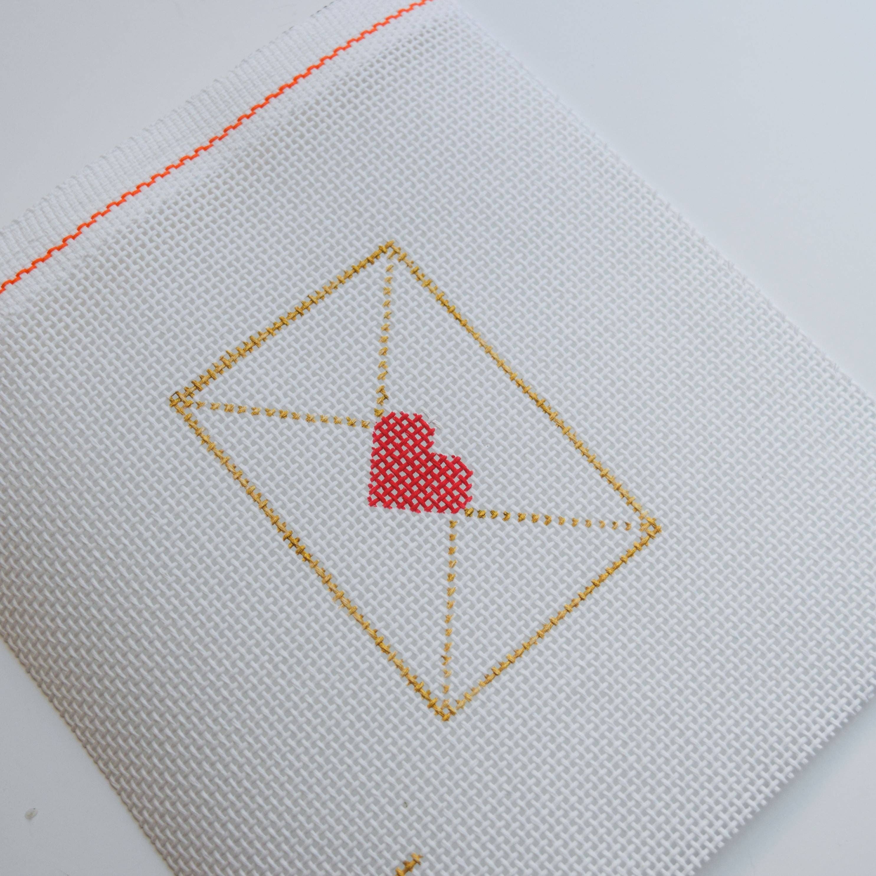 La Fete Needlepoint – Engroshandel Broderitilbehør – Kærlighedsnotat Håndmalet Broderilærred2