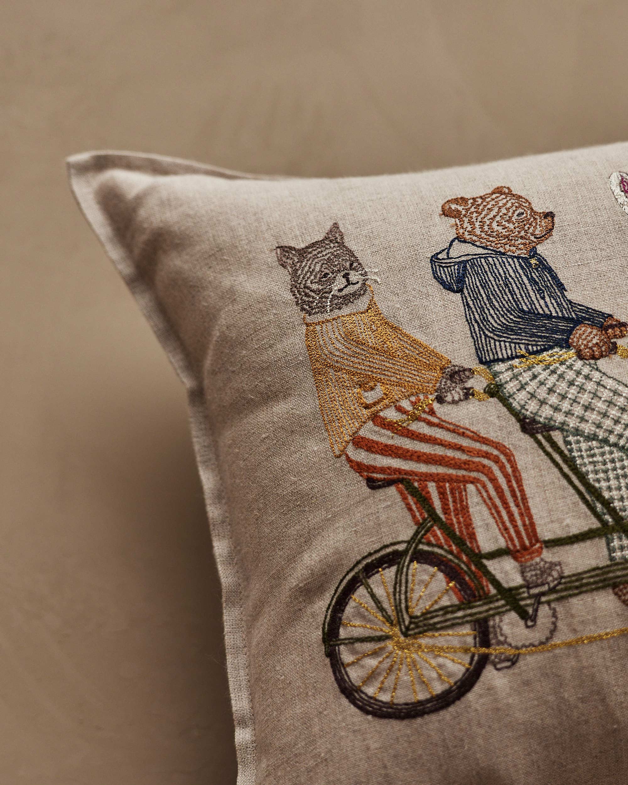 Coral & Tusk - Wholesale Throw/Decorative Pillow - Tandem Bike Pocket Pillow1