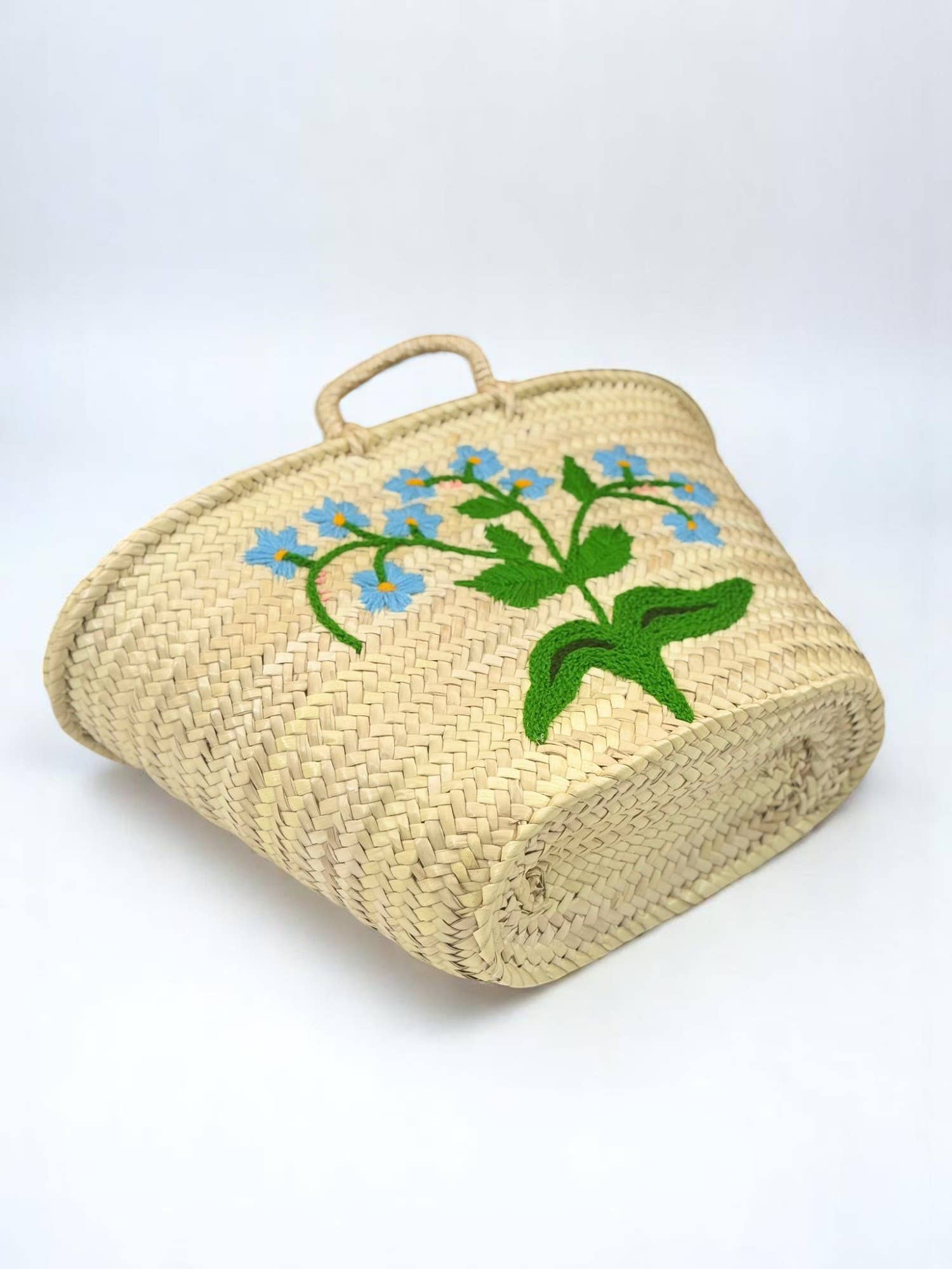 Gran Wholesale - Wholesale Beach Bag - Moroccan Straw Tote with Blue Floral Embroidery1