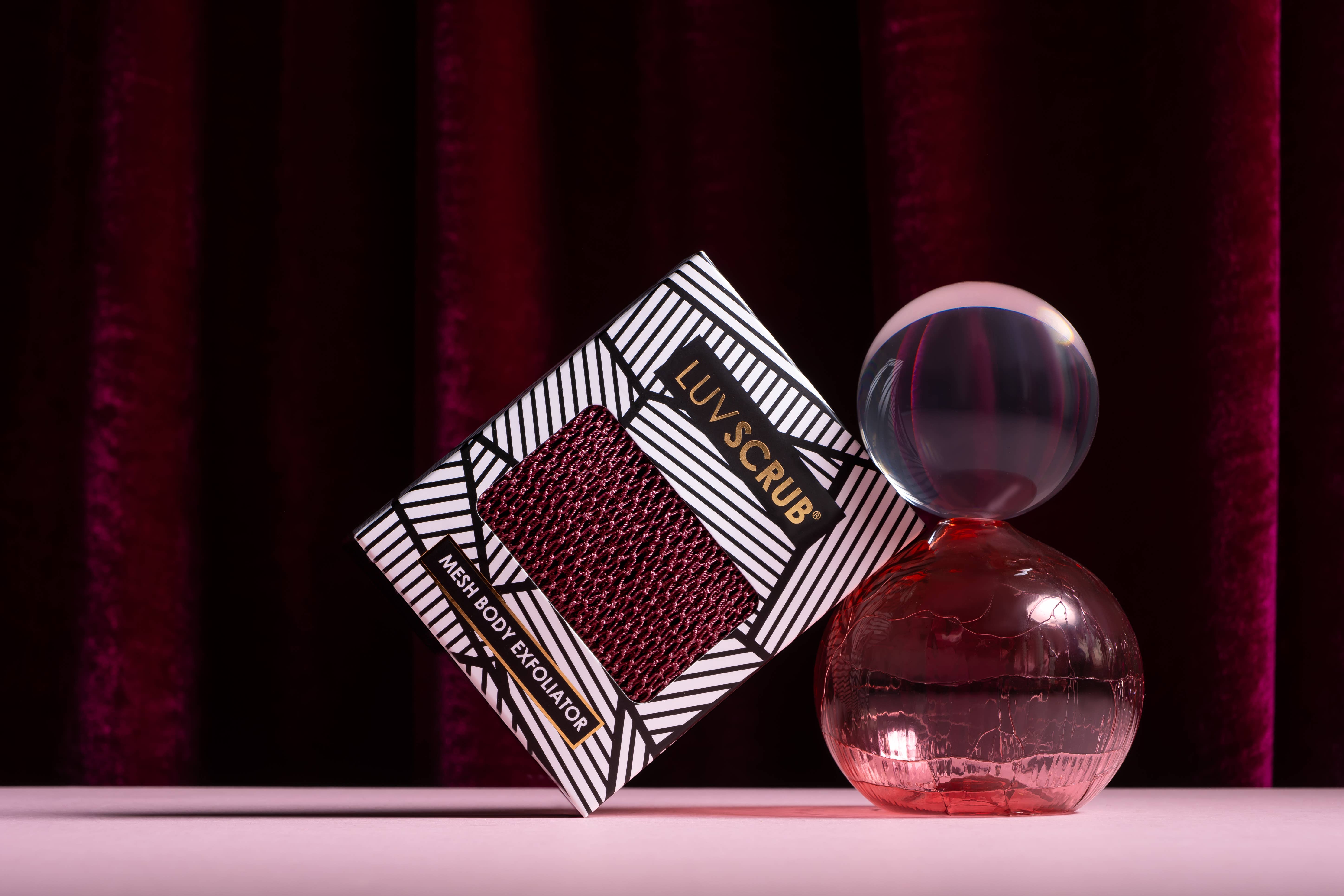 LUV SCRUB – wholesale Kroppsskrubb/Exfoliant – LUV SCRUB - Afrikansk nätkroppspeeling | Crush3