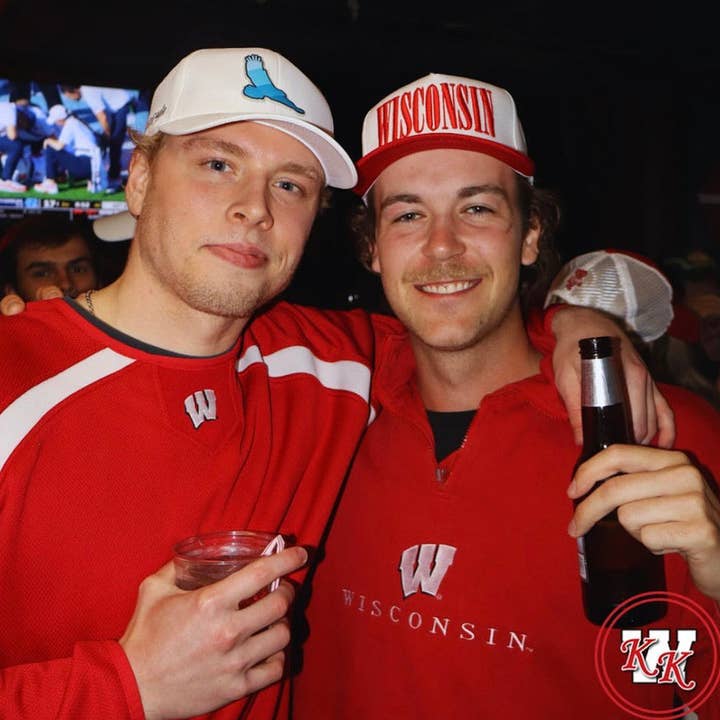 Recess Apparel - Wholesale Trucker Hat - Women's - Wisconsin Stretch Contrast Cap4