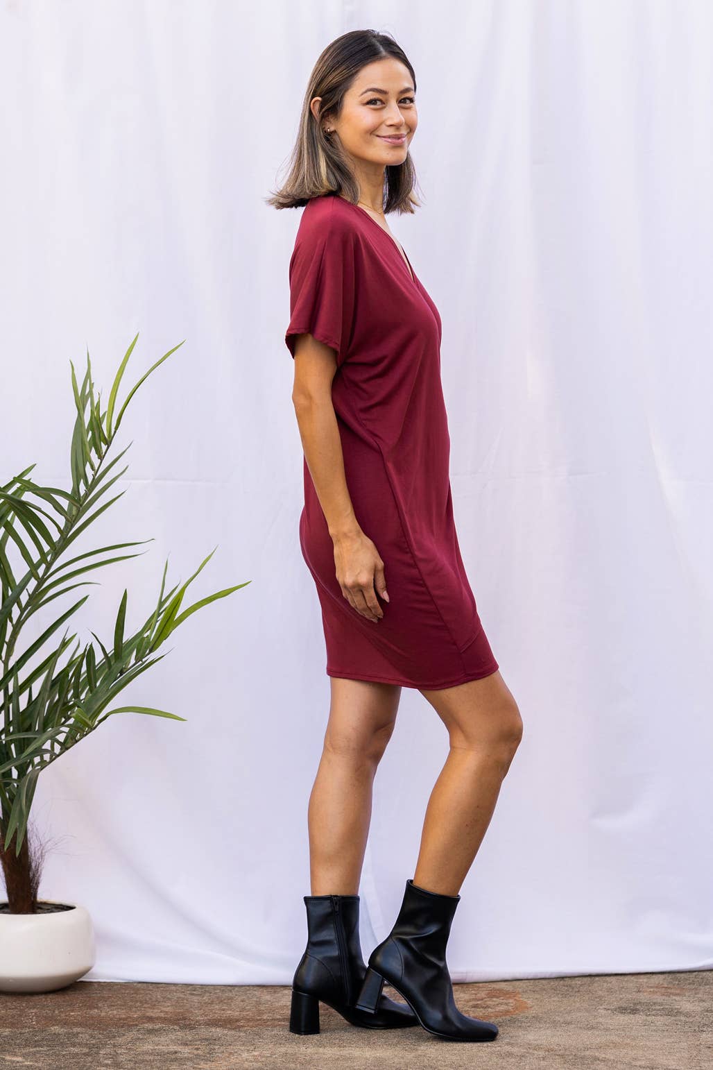 Ten Tomorrow – Großhandel Kleid – Damen – Diedre Wickelkleid (Merlot)4