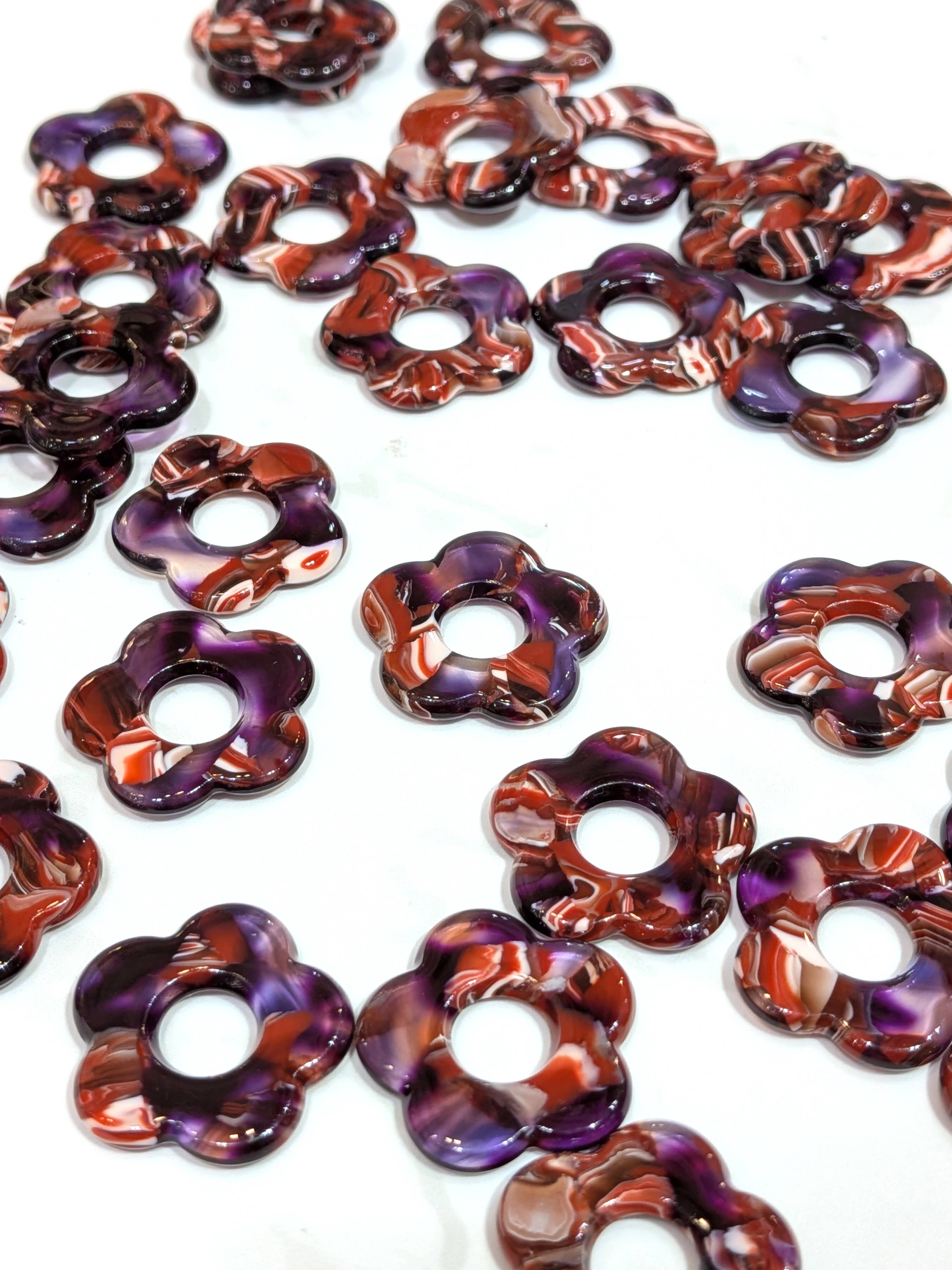 LOLO & YAYA – wholesale Emergency response charm – Flower pendant 2cm, 1.5O euros / u5