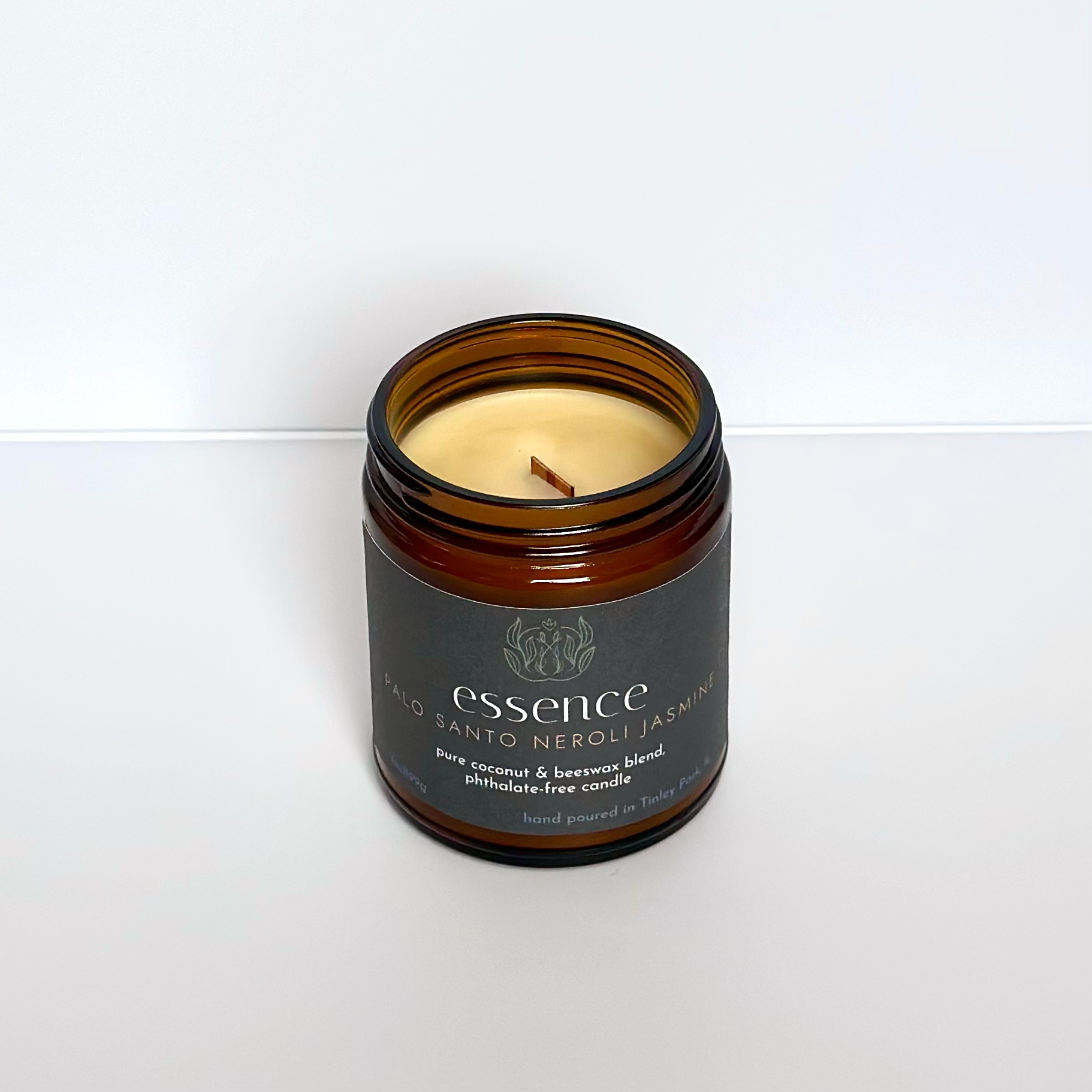 Sprig & Flame - Wholesale Jar/Filled Candle - ESSENCE | Pure Coconut Beeswax Hand-Poured Wood Wick Candle0