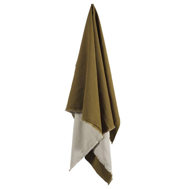 Panama Throw Olive pour la vente par Canvas + Sasson
