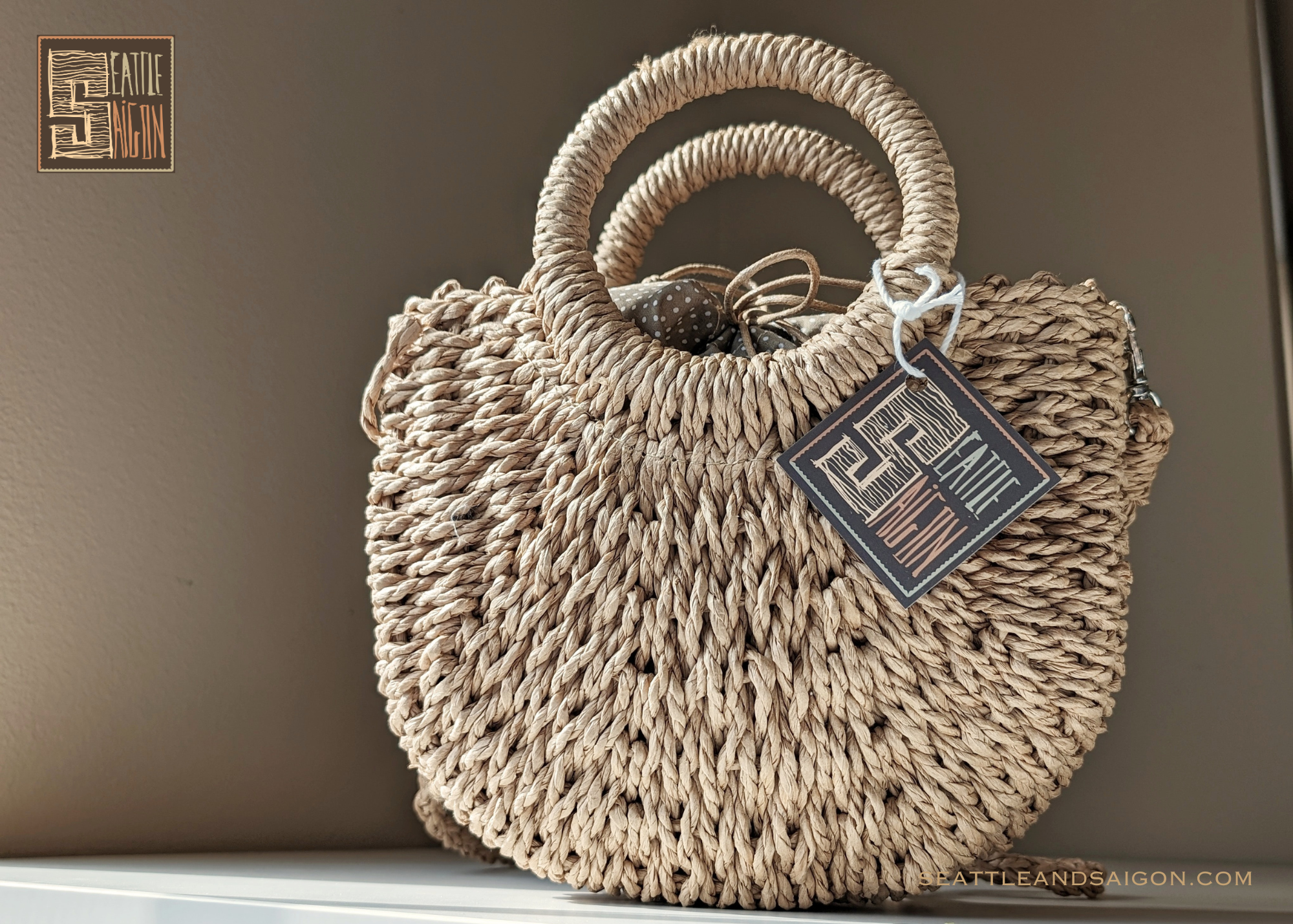 Seattle and Saigon - Wholesale Beach Bag - NATURAL WOVEN STRAW HANDBAG WITH MOON HANDLE1