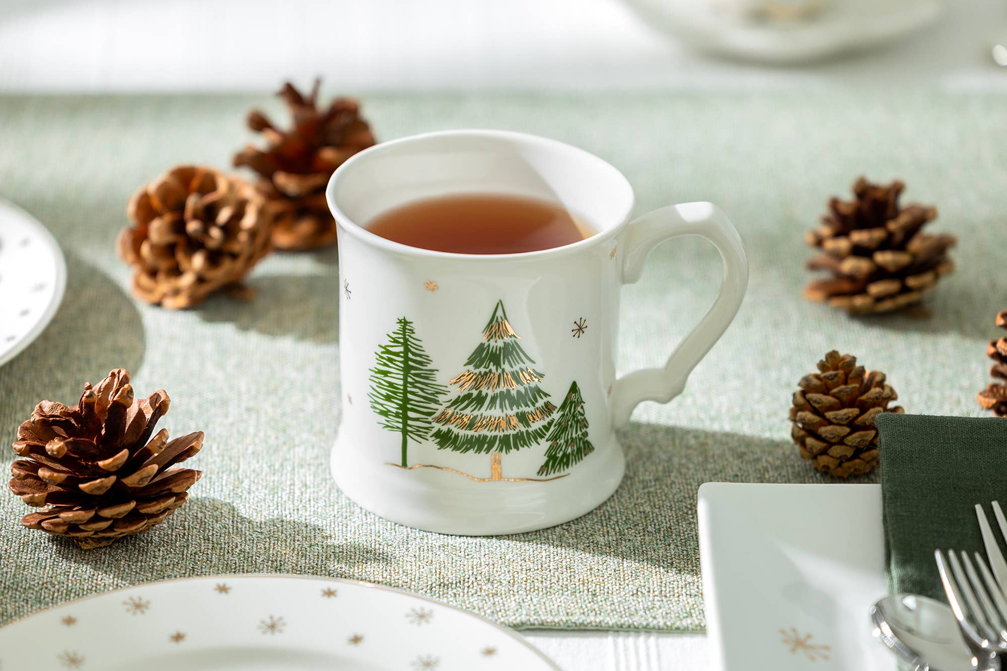 Grace Teaware - Wholesale Coffee Mug - Christmas Pine Trees 12oz Fine Porcelain Mug1