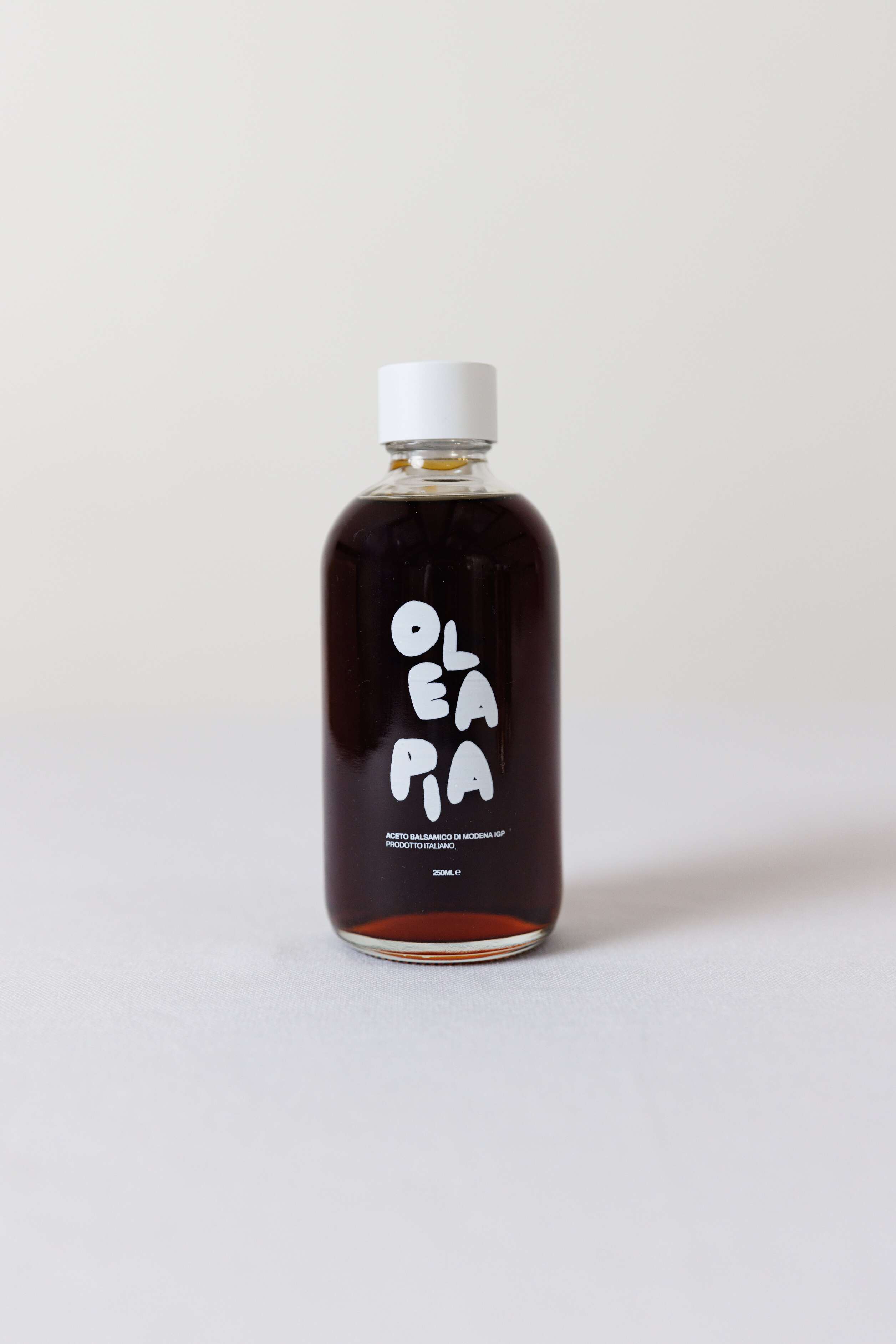 OLEA PIA - Wholesale Vinegar - Balsamic Vinegar of Modena PGI 250ml0