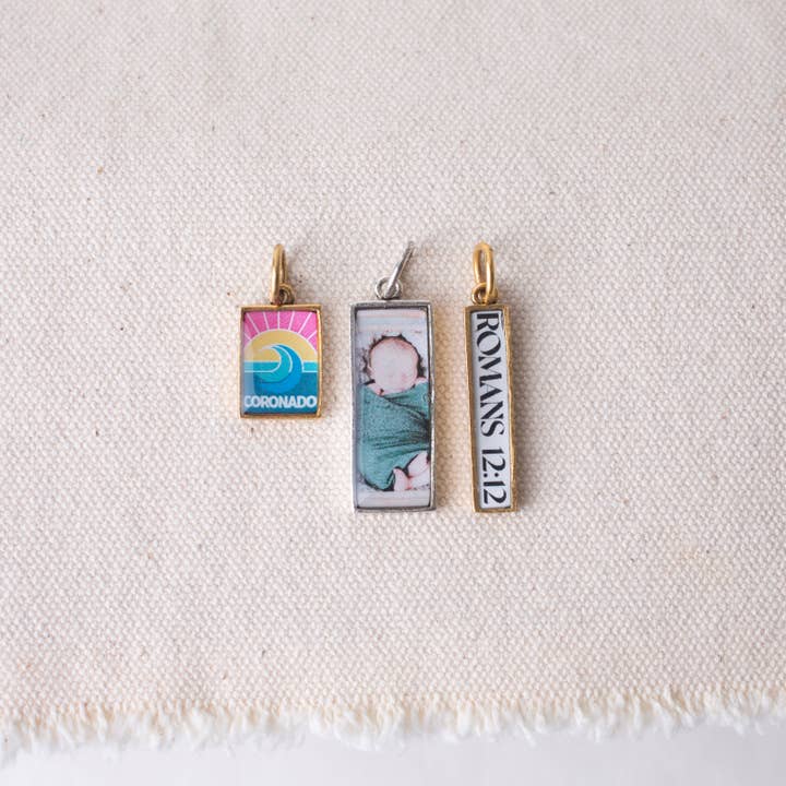 Ciondoli Fotografici Personalizzati a Forma di Rettangolo per la vendita all'ingrosso da parte di Bel Kai