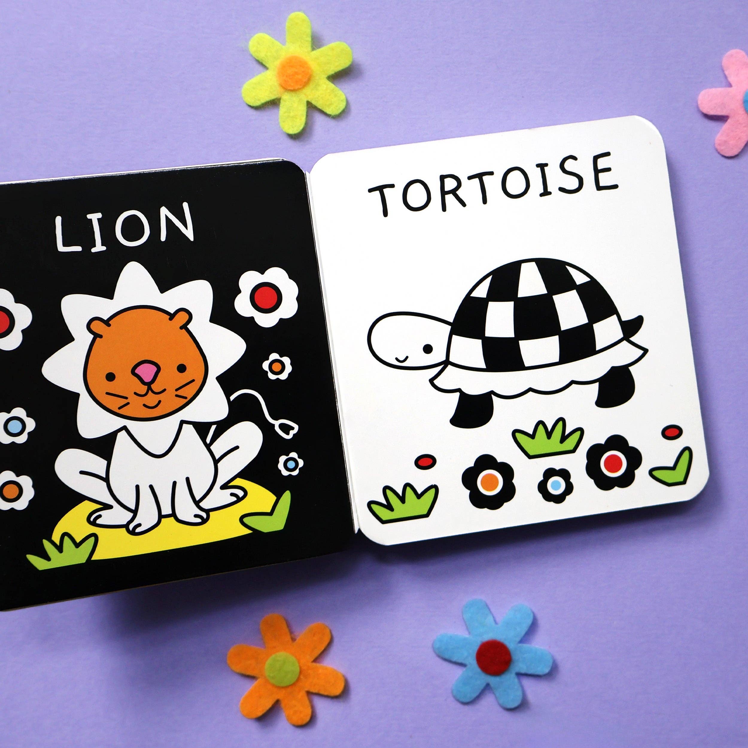 Robert Frederick Ltd – wholesale Baby and toddler book (0–2) – Animals - Children's Black & White Rattle Book1